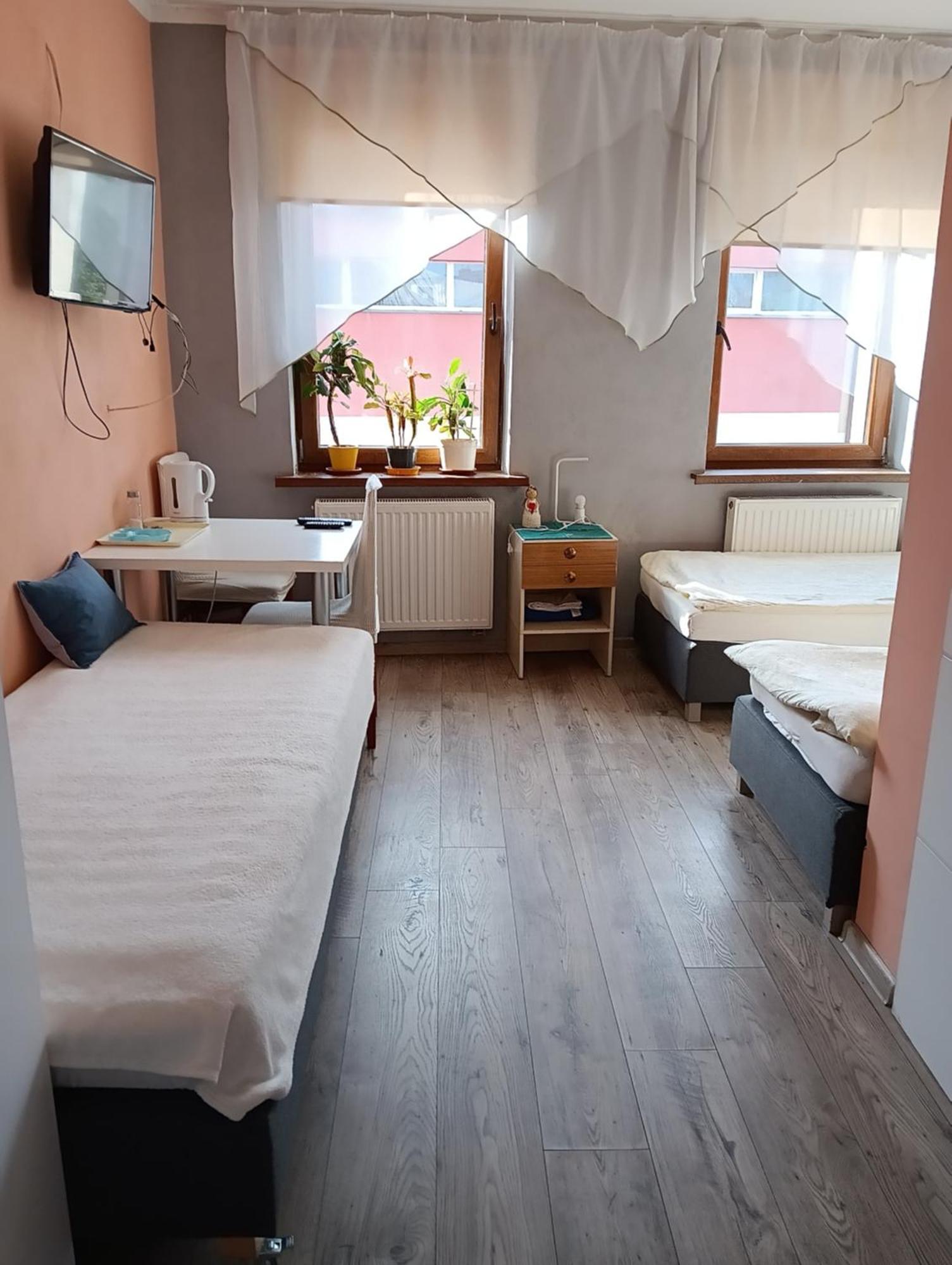 Noclegi Centrum Jelenia Góra Екстериор снимка